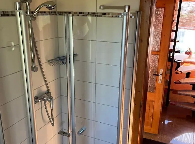 Guenther Harzgerode/schielo Nyaraló *